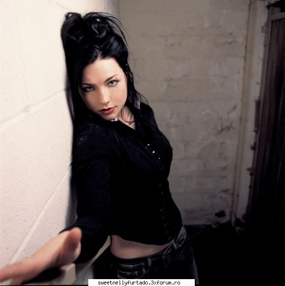 Nelly versus Amy Lee - Amy Lee.....no offence - Nelly vs....